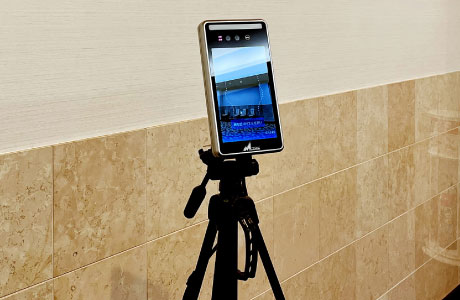 ルミエール前非接触型体温測定器