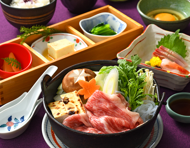 202610_蔵_120102_季節のランチすきやき鍋